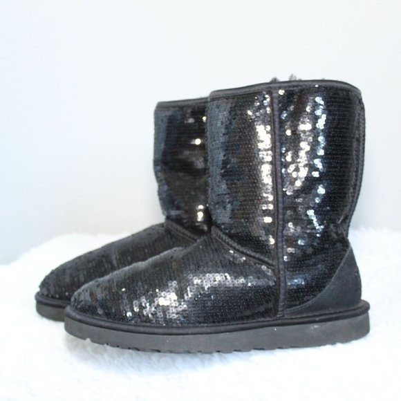 UGG Classic Short Sparkles Black Boots Sequin Sheepskin 3161 Women's 8 H12133 - Picture 2 of 11